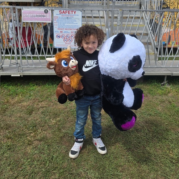 A Smile is Always the best form of Introduction - Picture 4 of 9